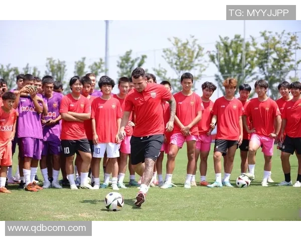 26号球星领衔球队征战赛场 打破纪录再创辉煌成就