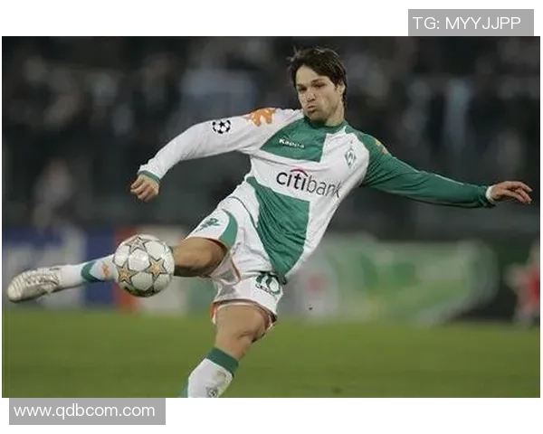 33号球衣传奇：那些穿上33号球衣的足球巨星与他们的精彩瞬间