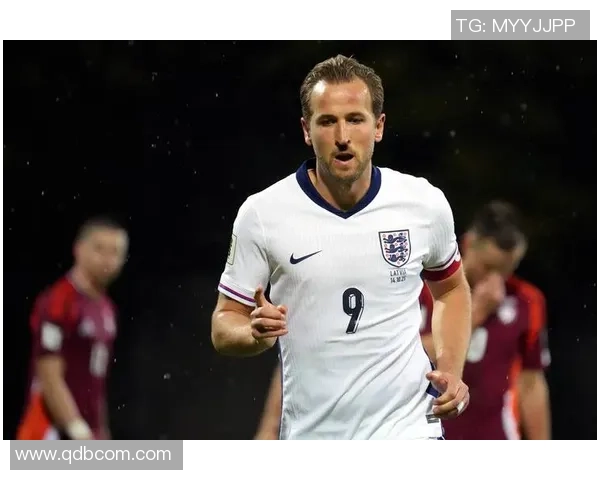 不踢足球的球星有哪些他们的职业生涯和成就如何影响体育圈