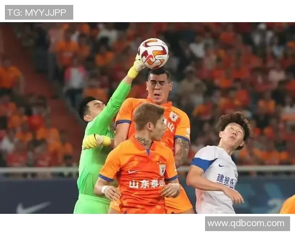 世界级球星穿着4号球衣的传奇历程与辉煌成就回顾 世界级球星穿着4号球衣的传奇历程与辉煌成就回顾