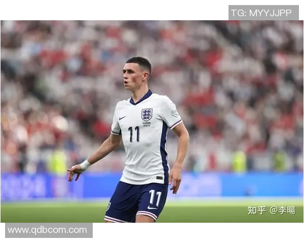 丹麦足球球星的辉煌瞬间与赛场风云全景解读