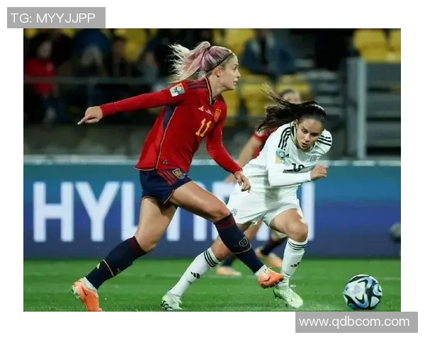 女足球星卡鲁索闪耀赛场展现坚韧拼搏精神书写励志传奇