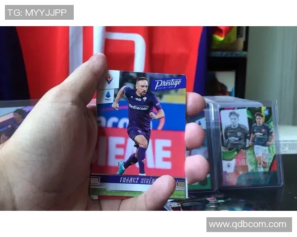 帕尼尼足球编年史系列全解析：球星卡背后的传奇与收藏价值探秘